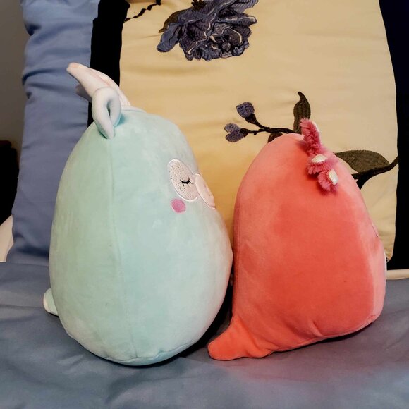 Squishmallows 2pc Lot Archie Axolotl 7.5" and Milly Llama 8" - Picture 4 of 6